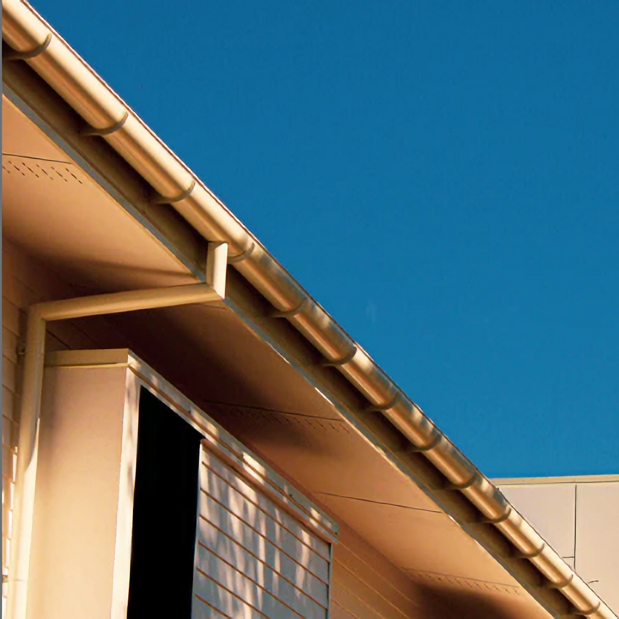 Clean gutters
